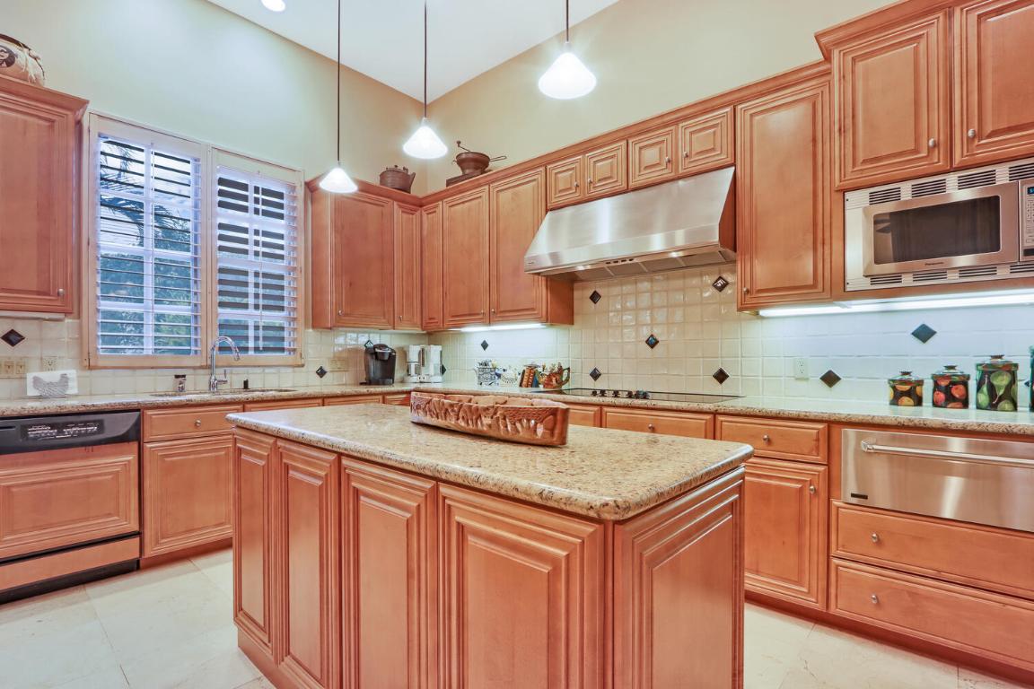 FRENCHMANS CREEK - Residential