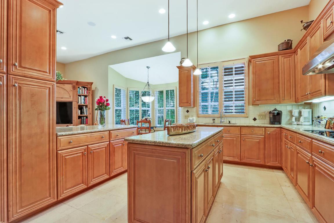 FRENCHMANS CREEK - Residential