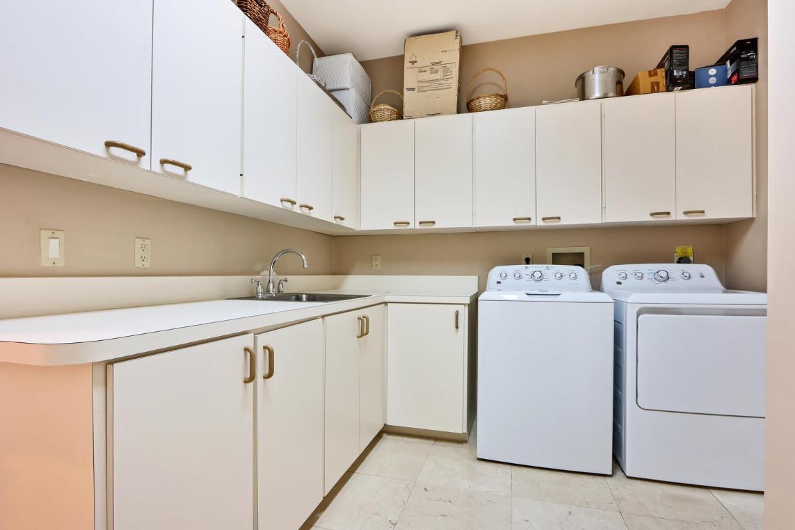 FRENCHMANS CREEK - Residential