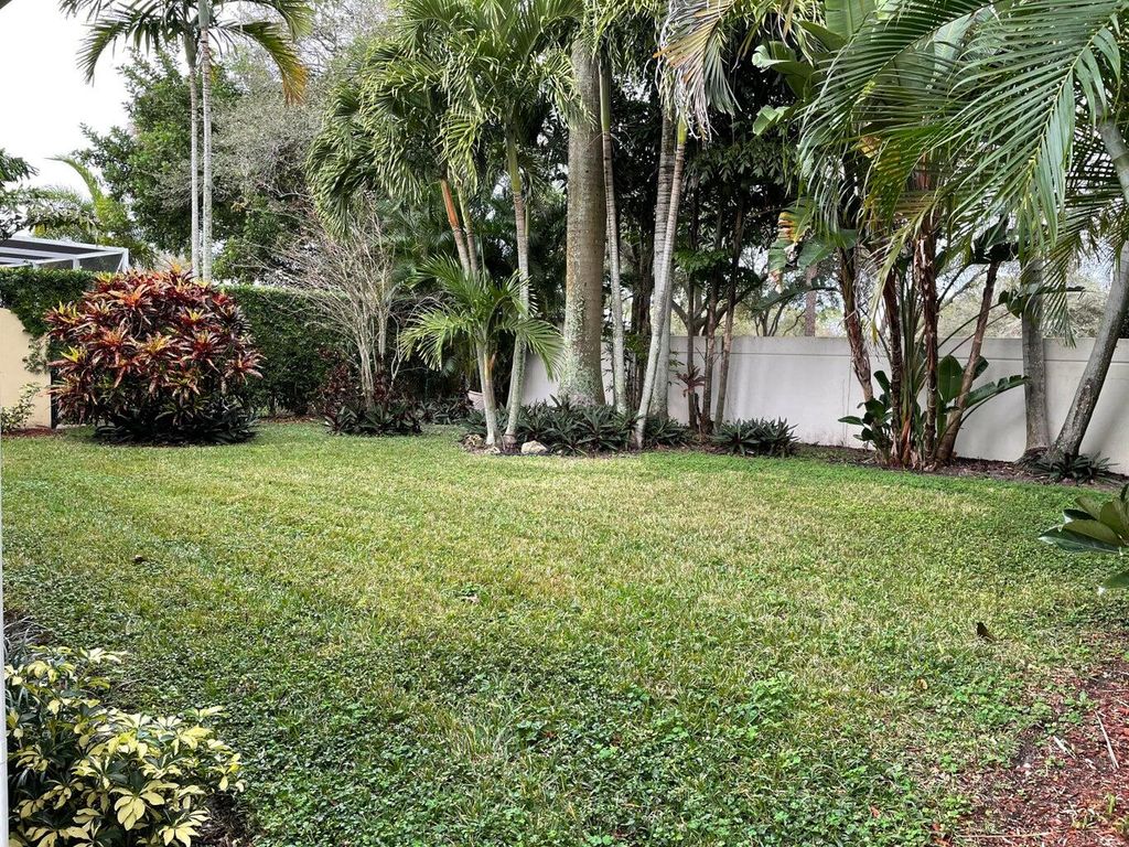 Photo of 8594 Wakefield Drive, Palm Beach Gardens, FL 33410 (MLS # R10959396)