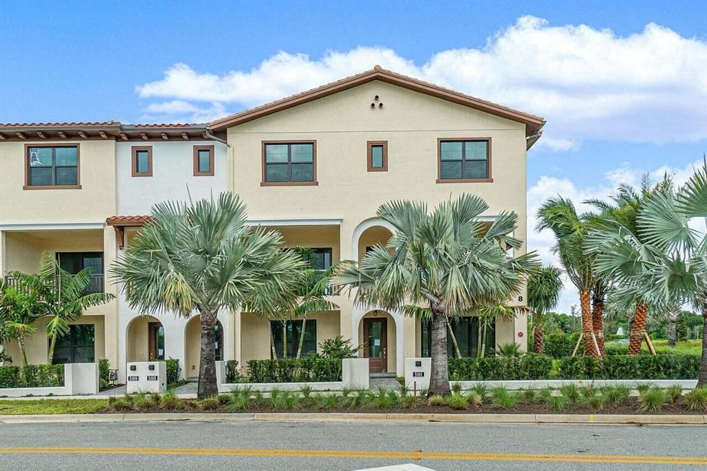 Photo of 5101 Beckman Ter, Palm Beach Gardens, FL 33418 (MLS # R10874784)