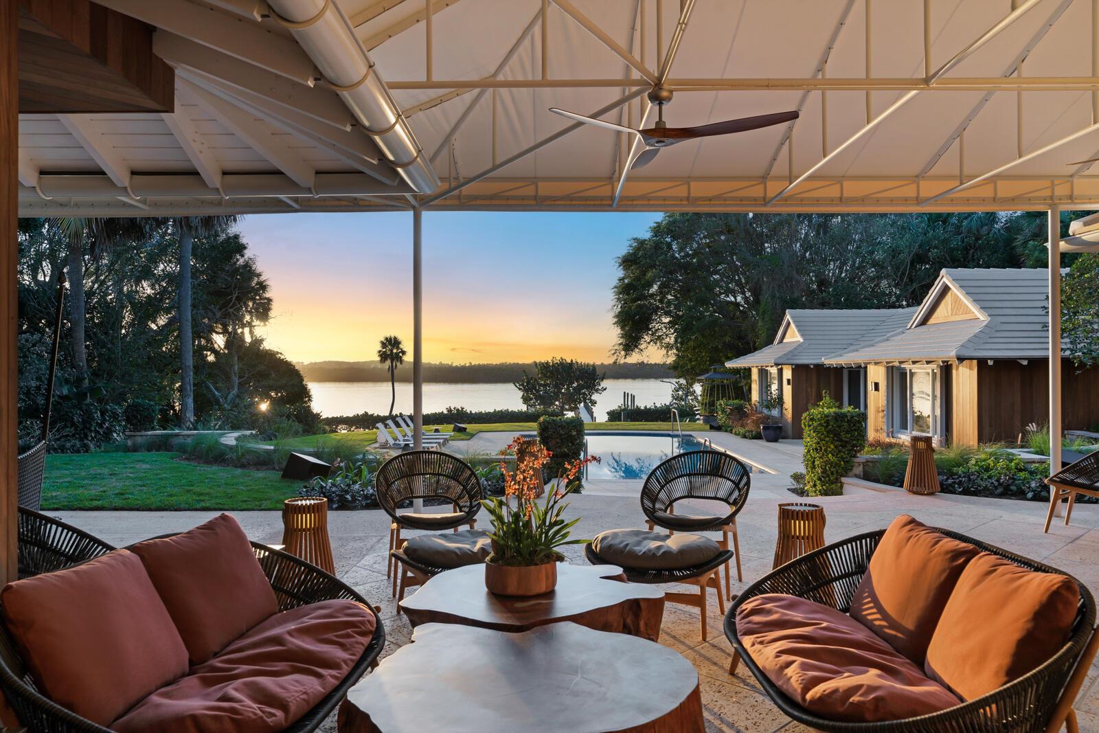 JUPITER ISLAND - Residential