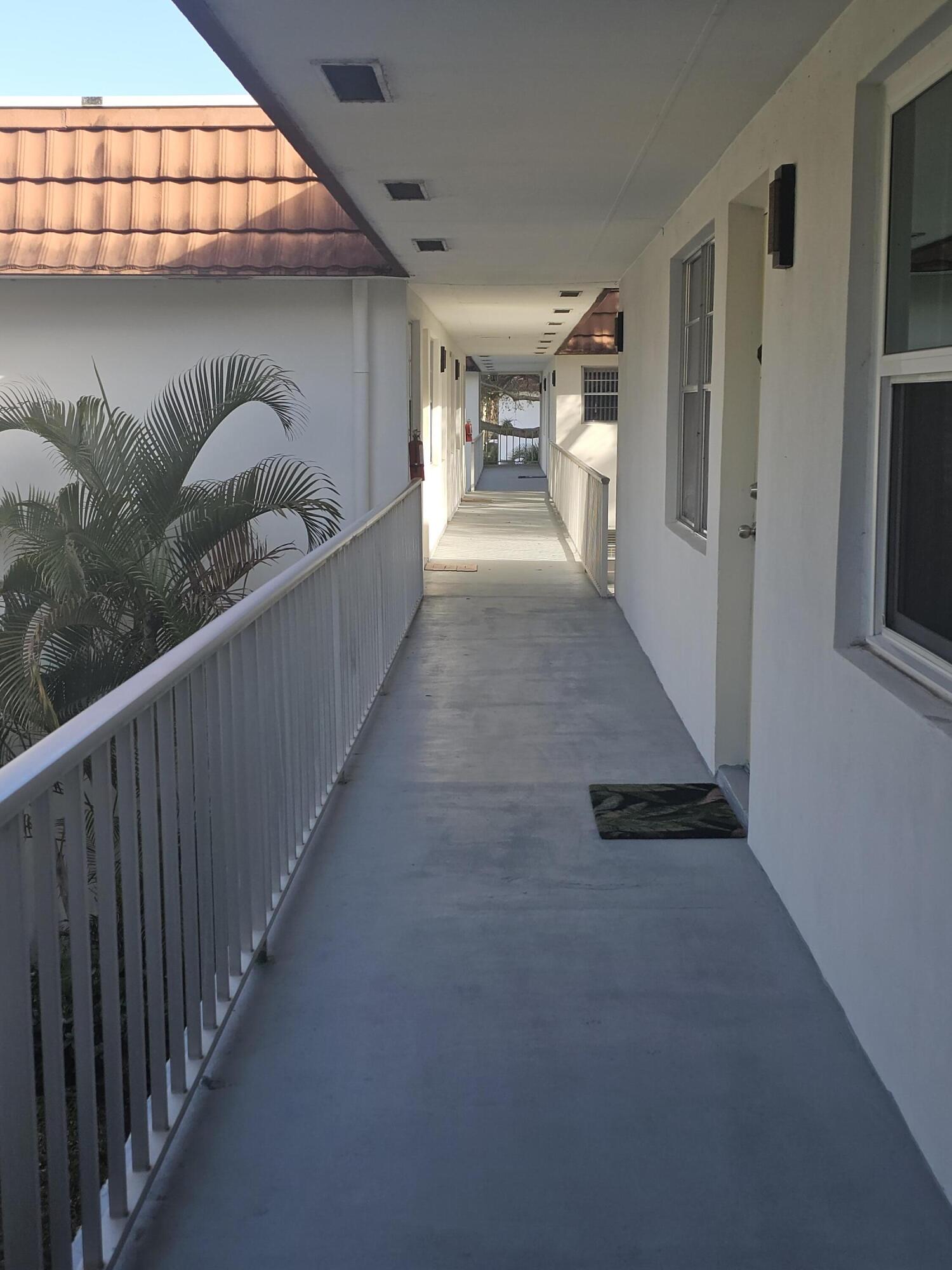 VISTA DEL LAGO CONDO - Residential