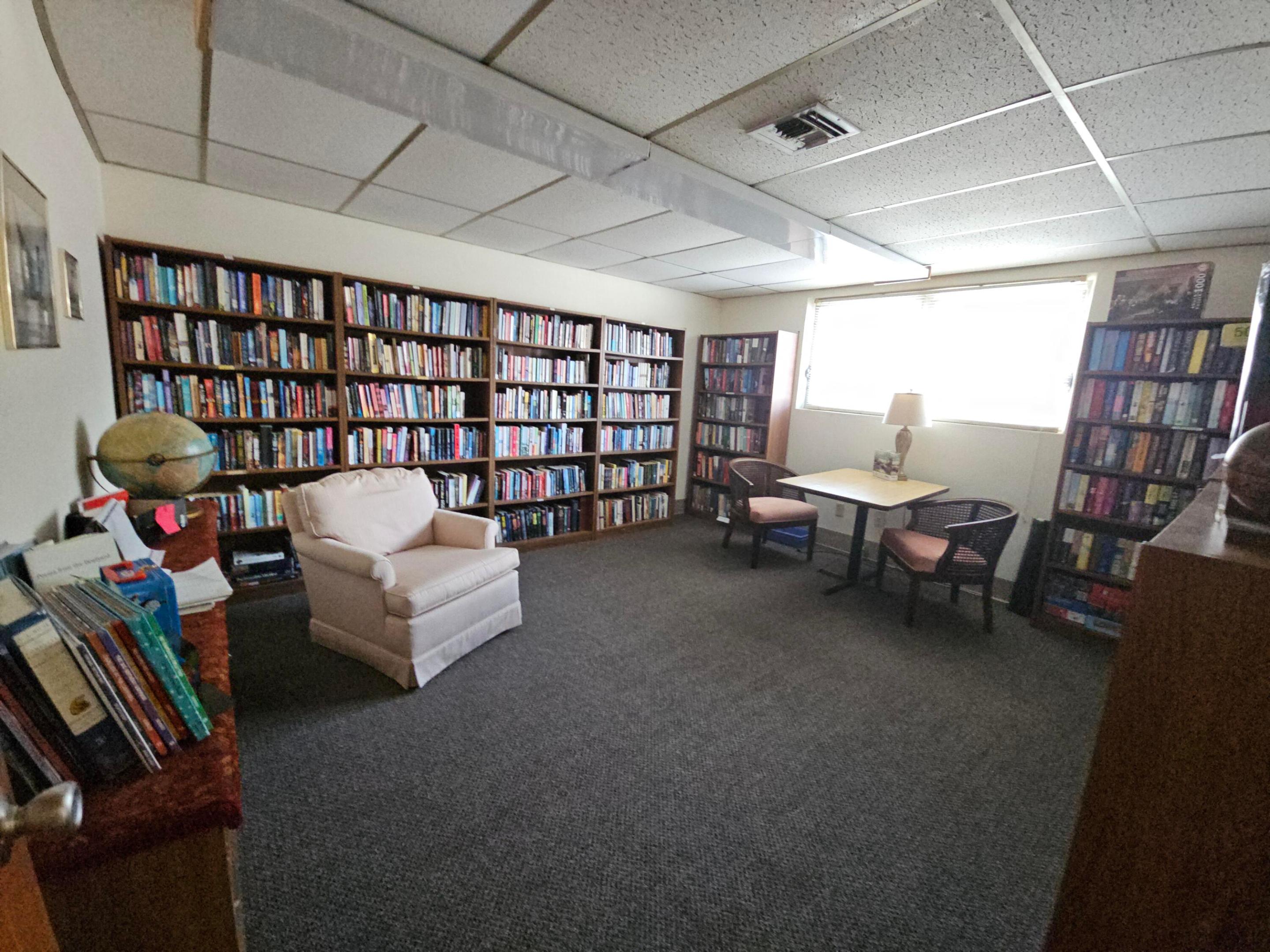 VISTA DEL LAGO CONDO - Residential