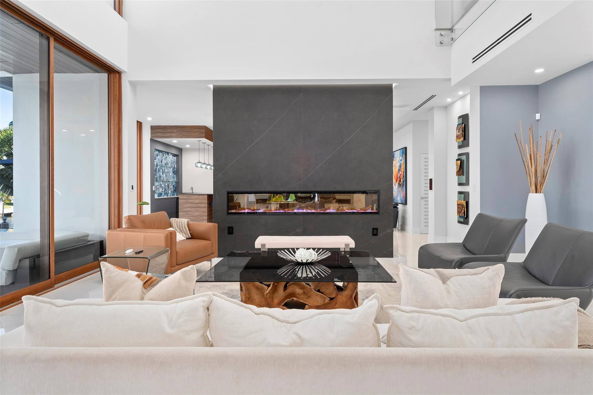 CORAL KEY VILLAS 2ND SEC - Residential