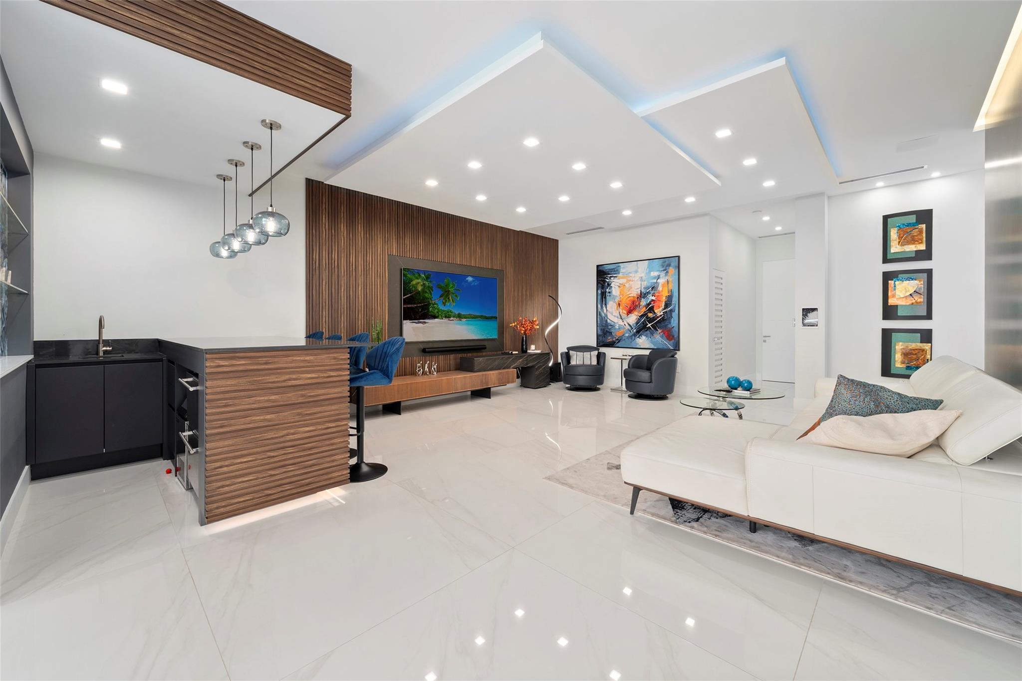 CORAL KEY VILLAS 2ND SEC - Residential