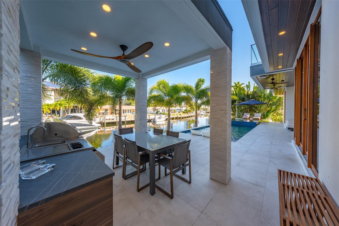 CORAL KEY VILLAS 2ND SEC - Residential