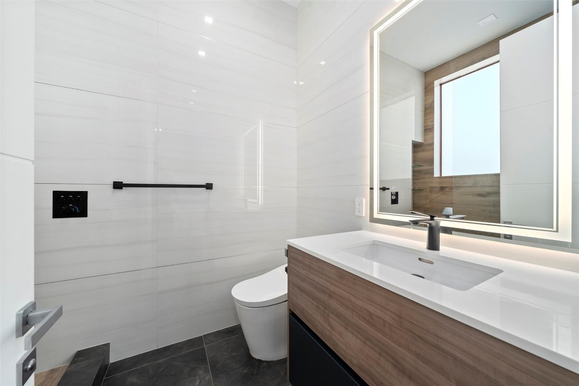 CORAL KEY VILLAS 2ND SEC - Residential