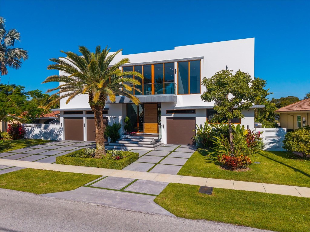 CORAL KEY VILLAS 2ND SEC - Residential