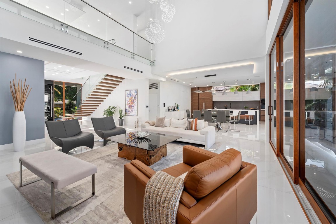 CORAL KEY VILLAS 2ND SEC - Residential