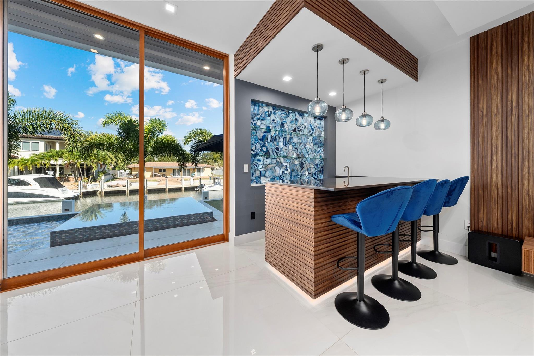 CORAL KEY VILLAS 2ND SEC - Residential