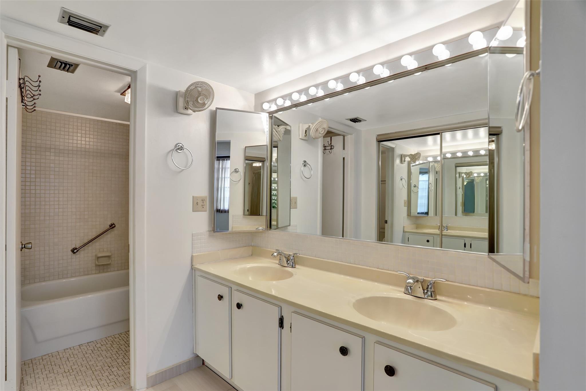 Colony Point - Residential