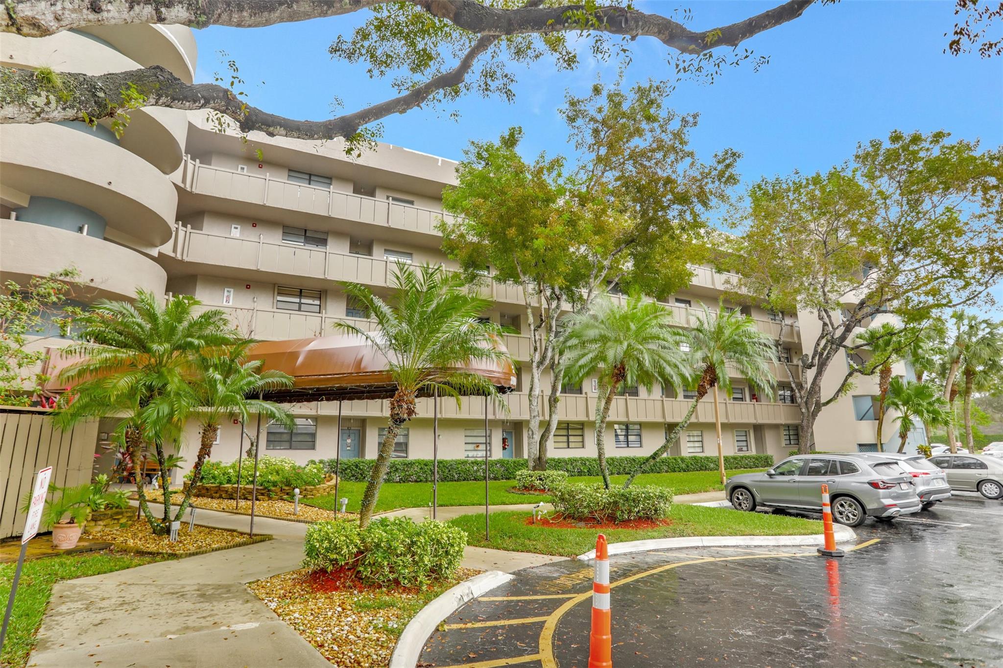 Colony Point - Residential