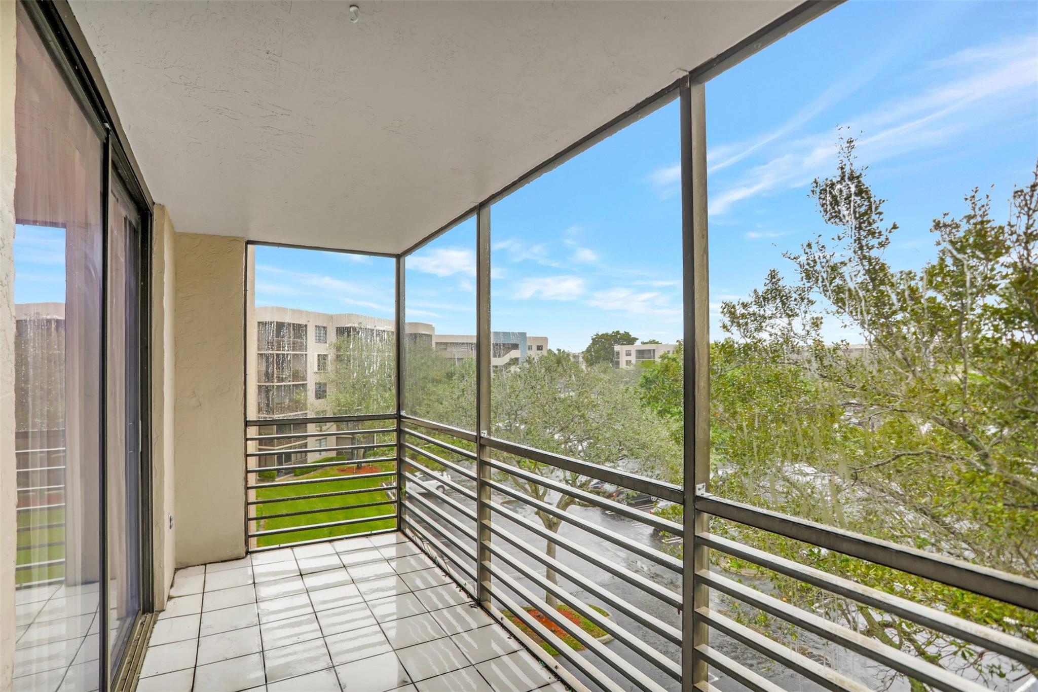 Colony Point - Residential