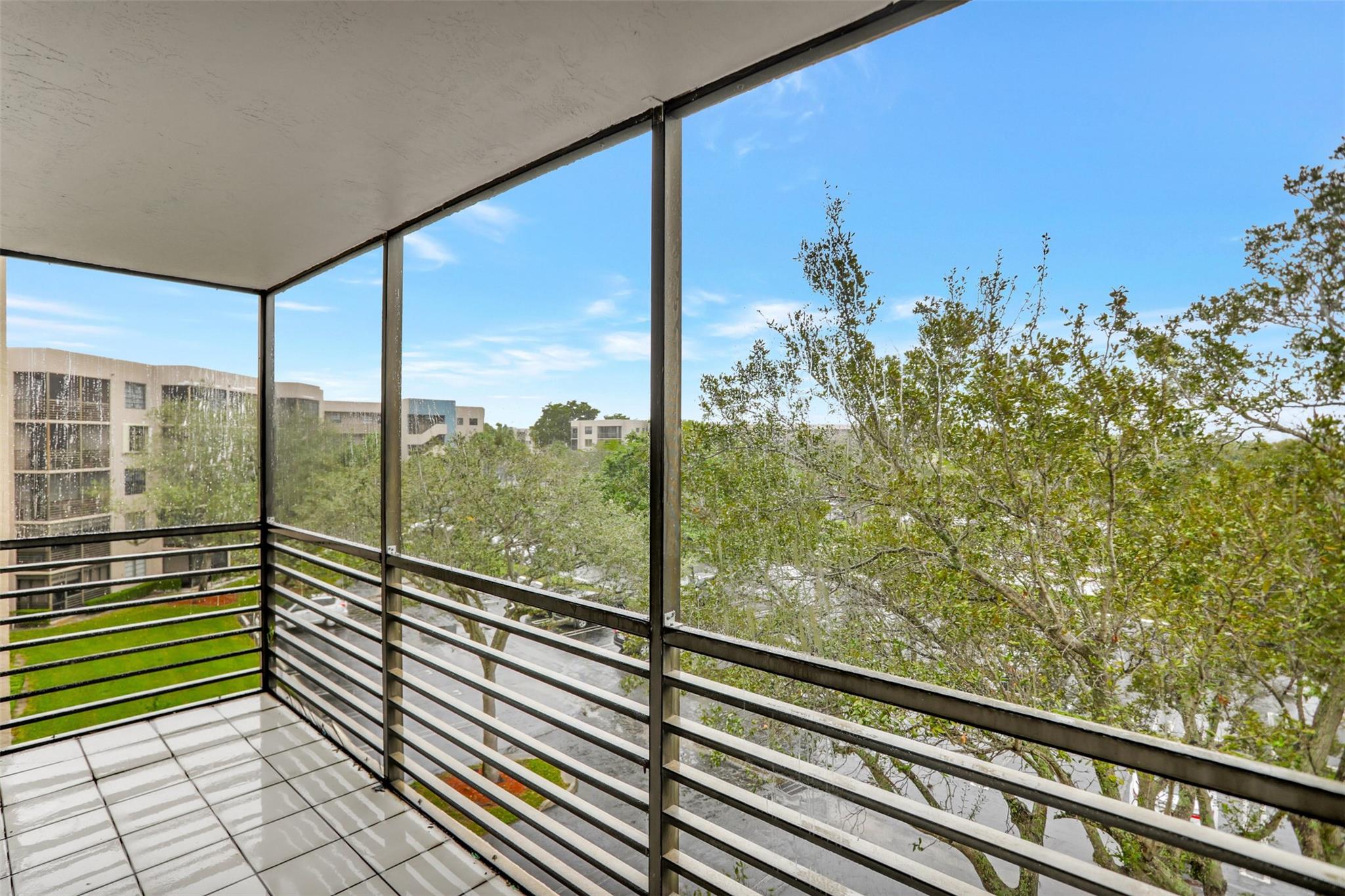 Colony Point - Residential