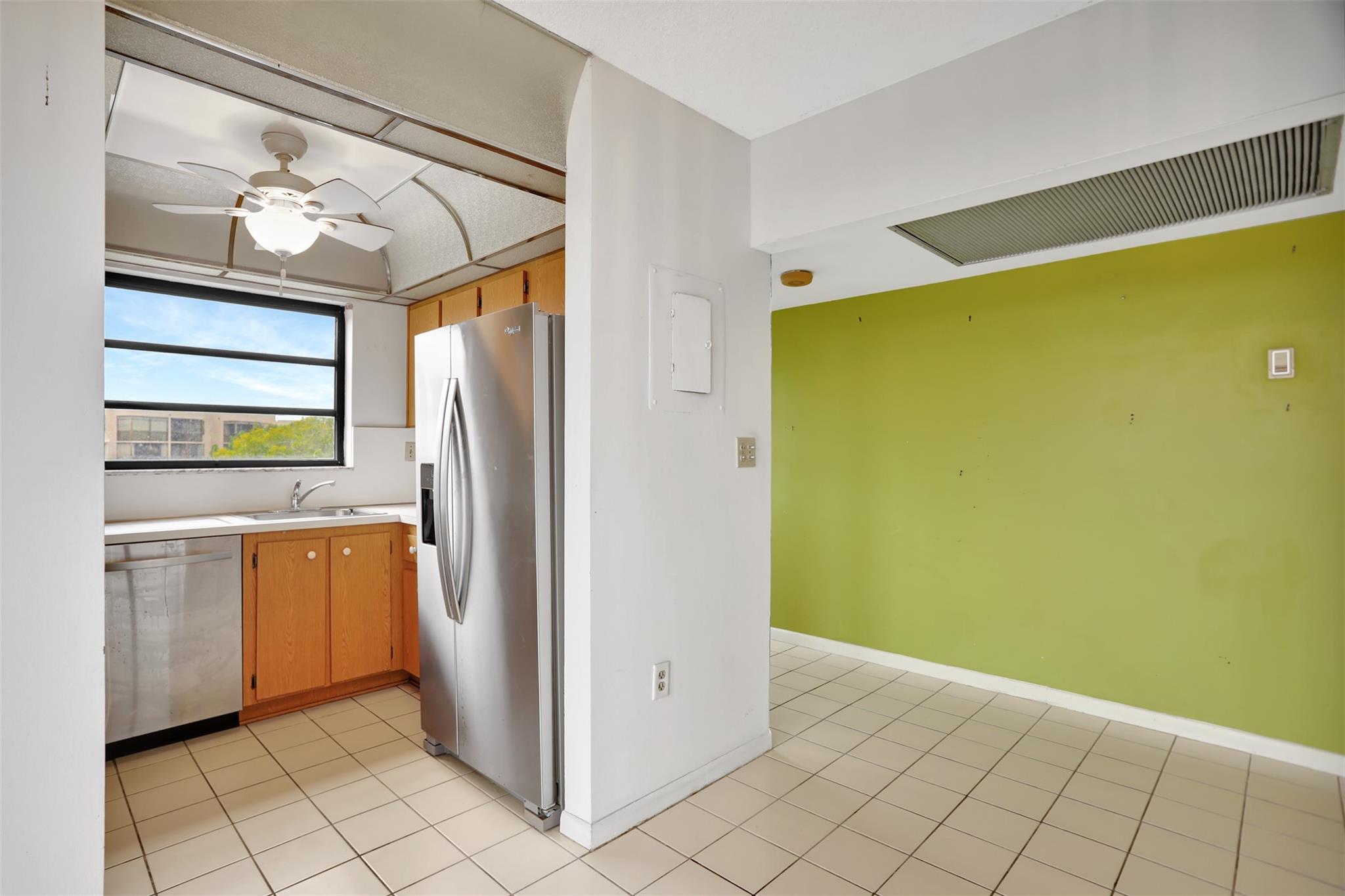 Colony Point - Residential