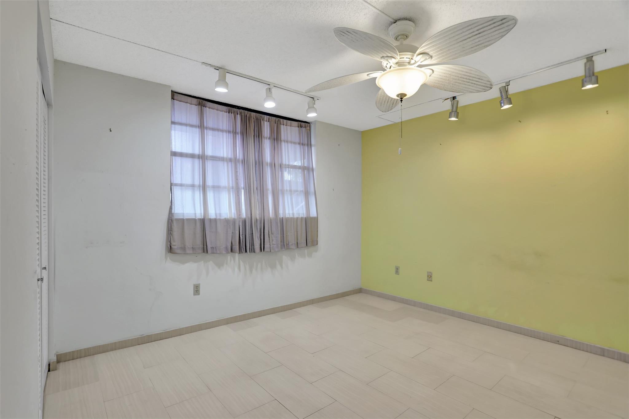 Colony Point - Residential