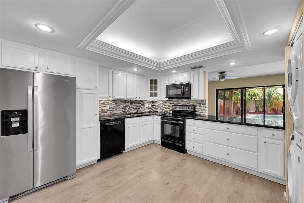 The Woodlands Of Deer Creek - Residential Lease