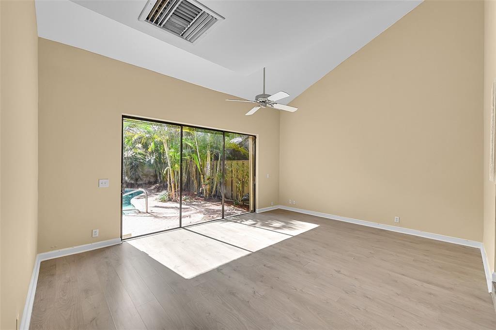 The Woodlands Of Deer Creek - Residential Lease