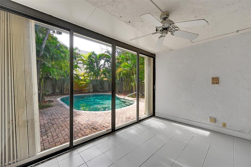 The Woodlands Of Deer Creek - Residential Lease