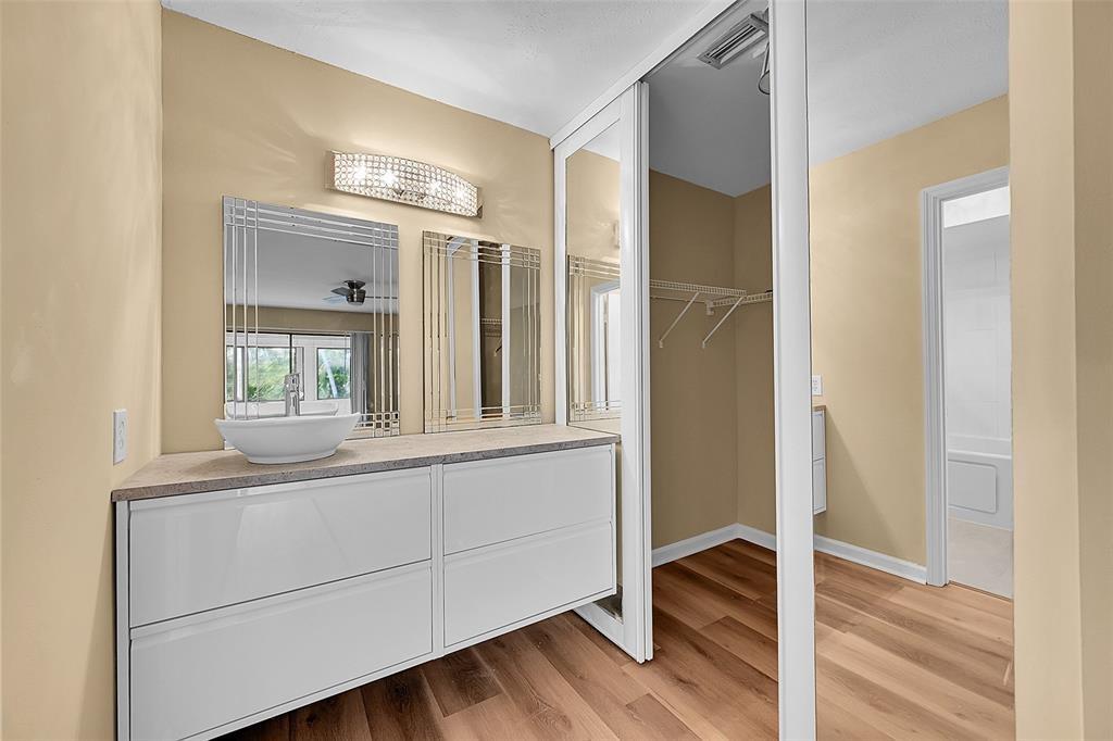 The Woodlands Of Deer Creek - Residential Lease