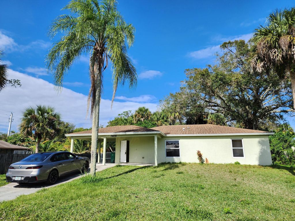 Photo of 7606 Fort Walton Avenue, Fort Pierce, FL 34951 (MLS # R10946659)