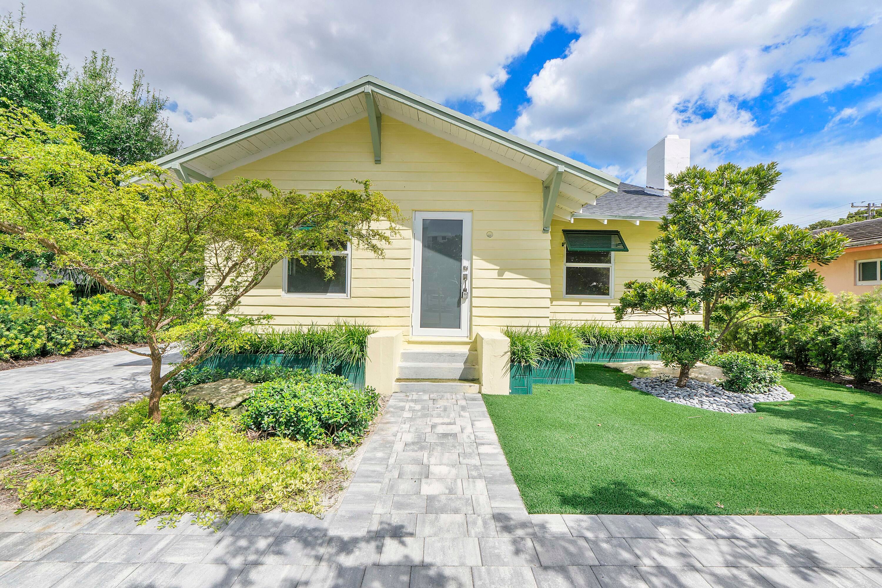 216 NE 23RD Avenue