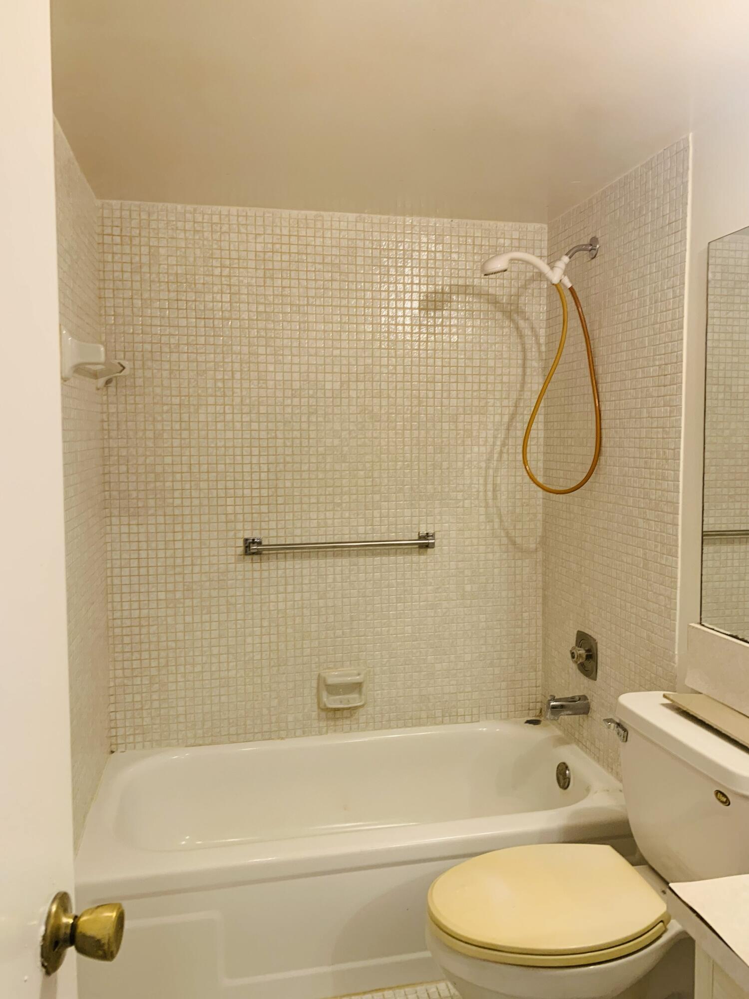 SUFFOLK AT CENTURY VILLAGE CONDO - Residential Lease