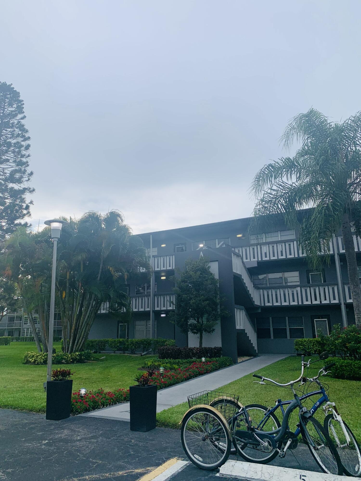 SUFFOLK AT CENTURY VILLAGE CONDO - Residential Lease