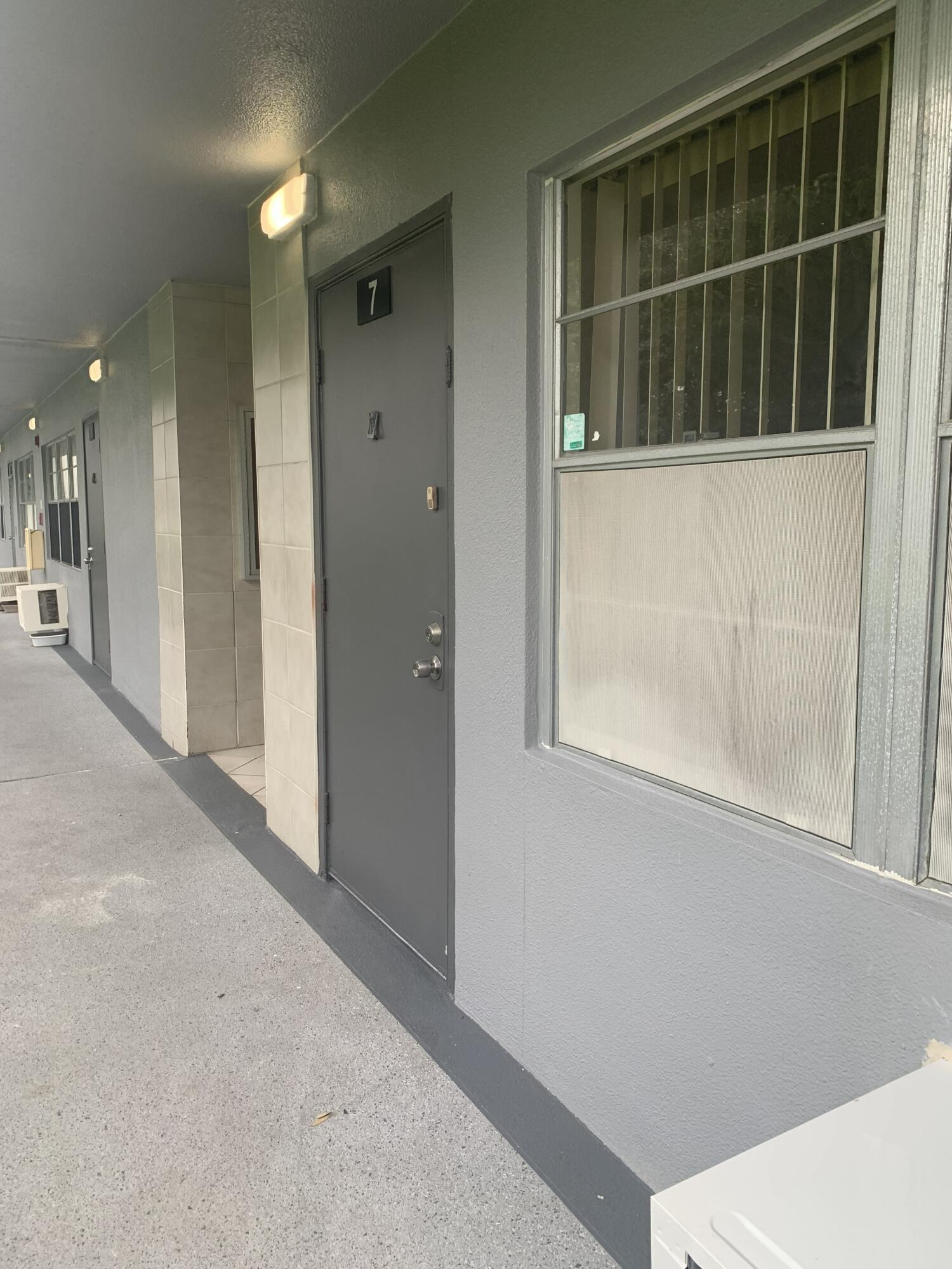 SUFFOLK AT CENTURY VILLAGE CONDO - Residential Lease