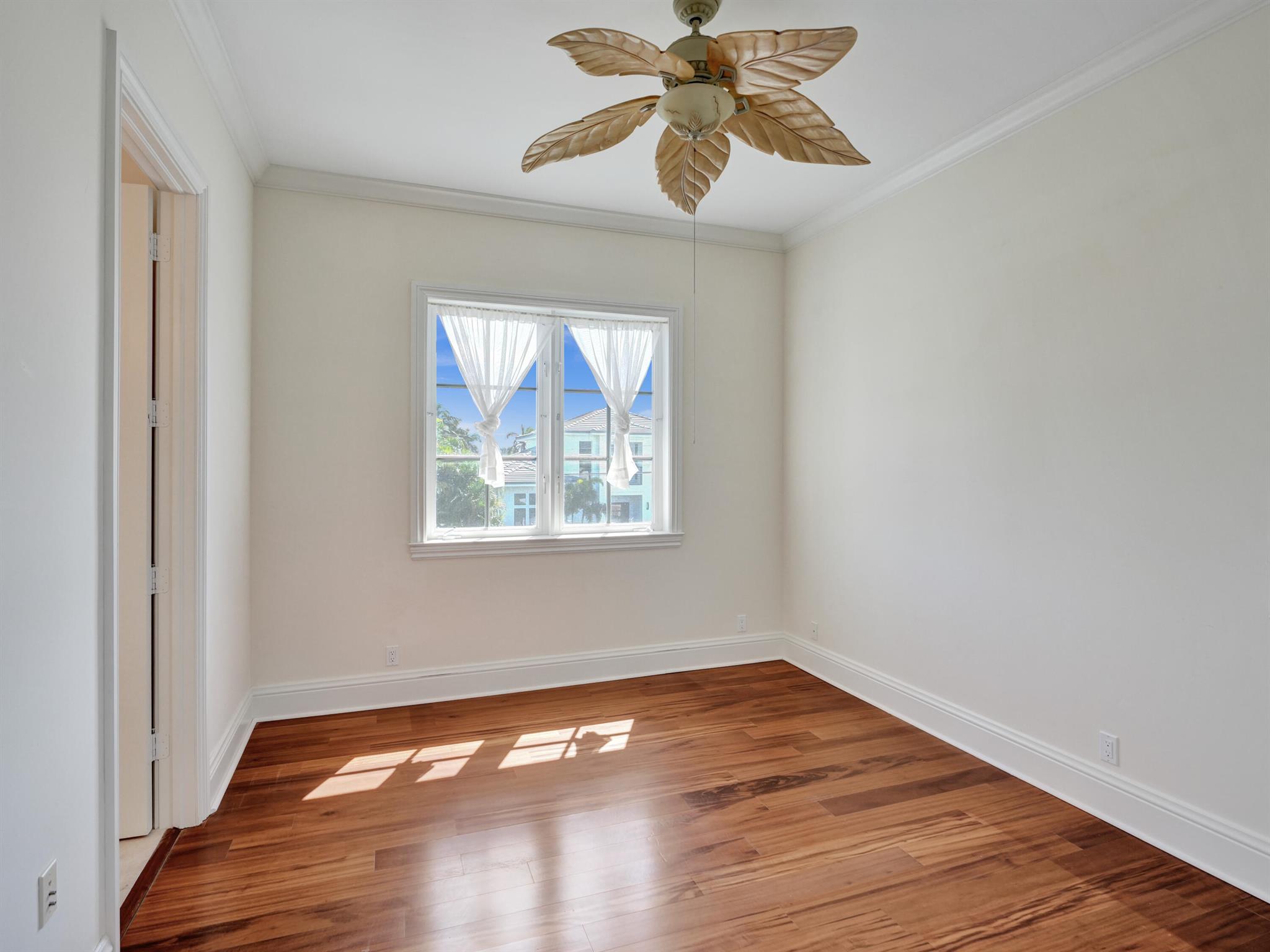 COVE 2ND SEC - Residential