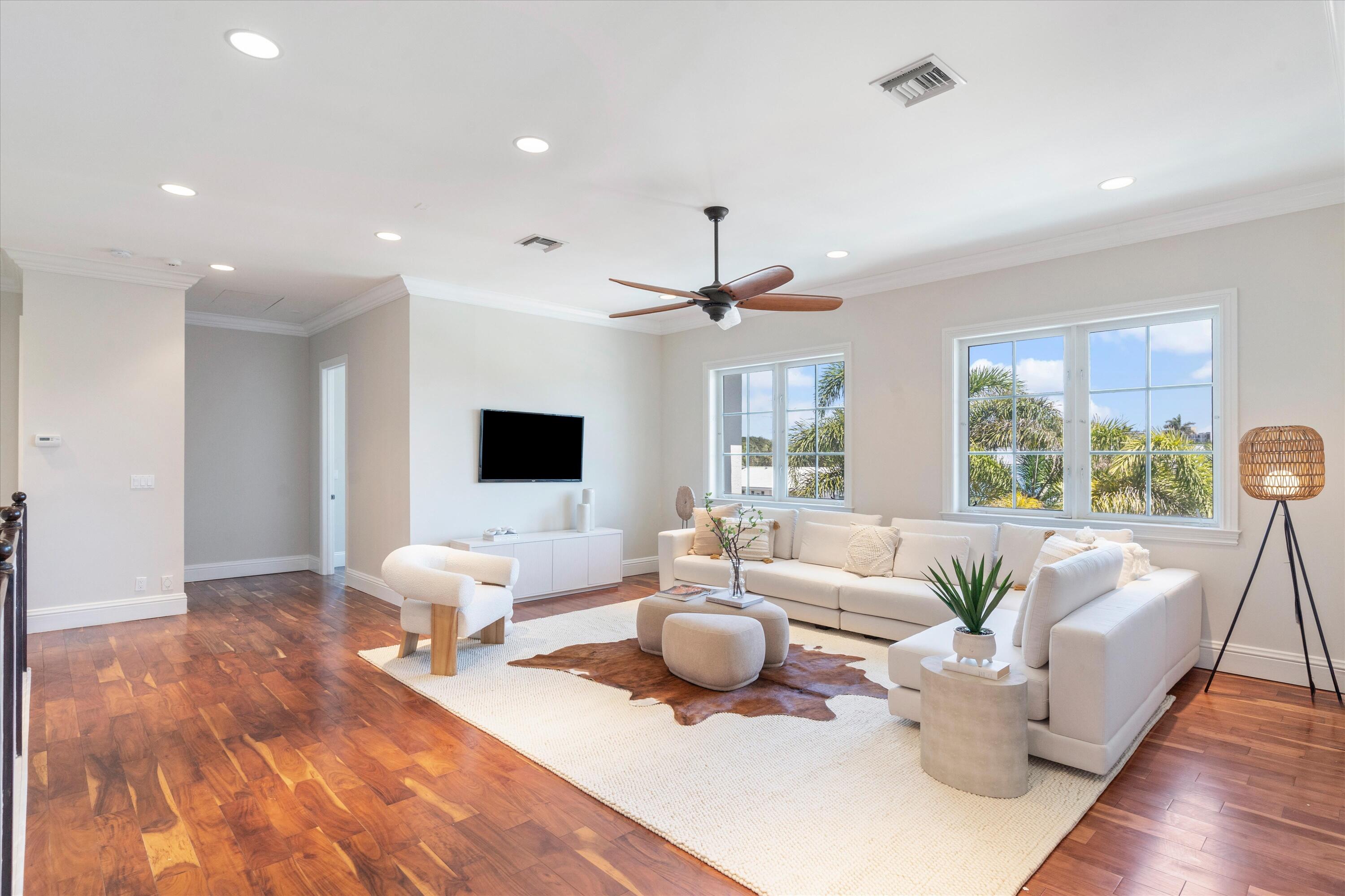 COVE 2ND SEC - Residential