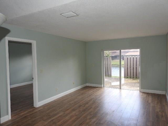 WOODSCAPE TOWNHOMES - Residential