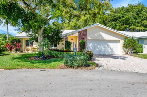 22071 Brentwood Circle, Boca Raton, FL MLS: R11075799