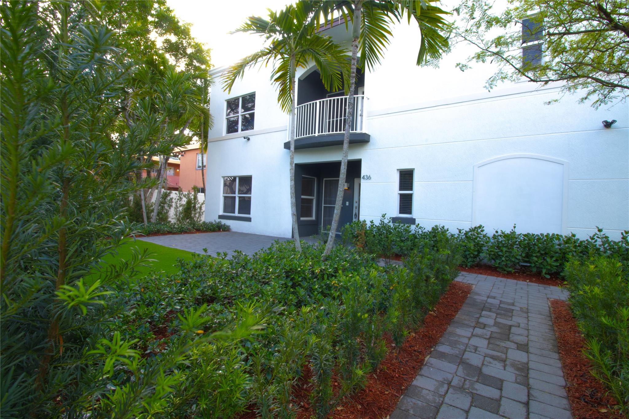 436 SE 16th St 436