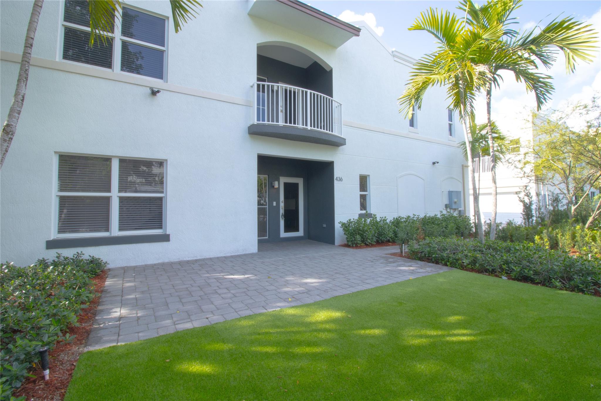 436 SE 16th St 436