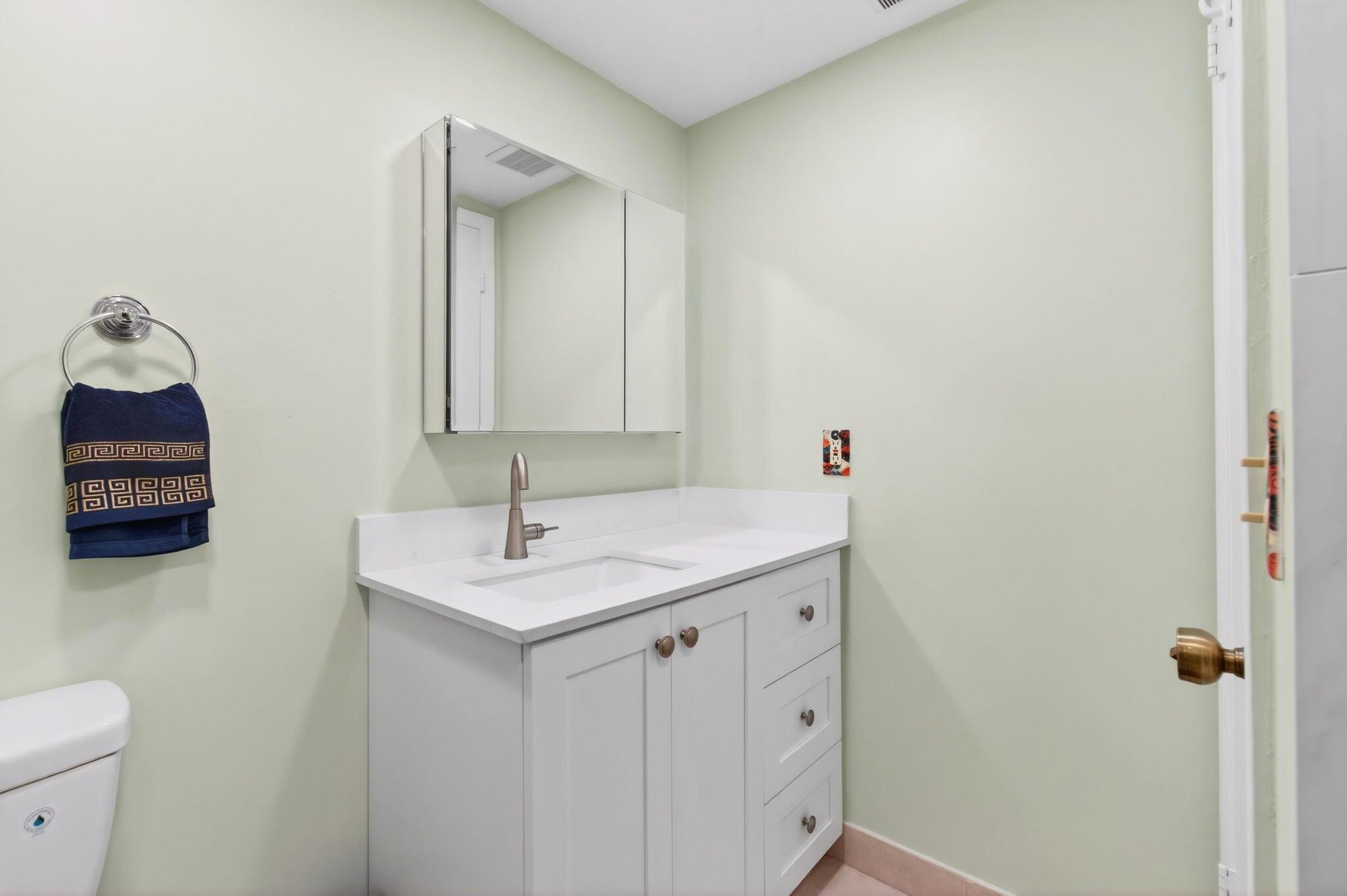 KINGS POINT NORMANDY COND - Residential