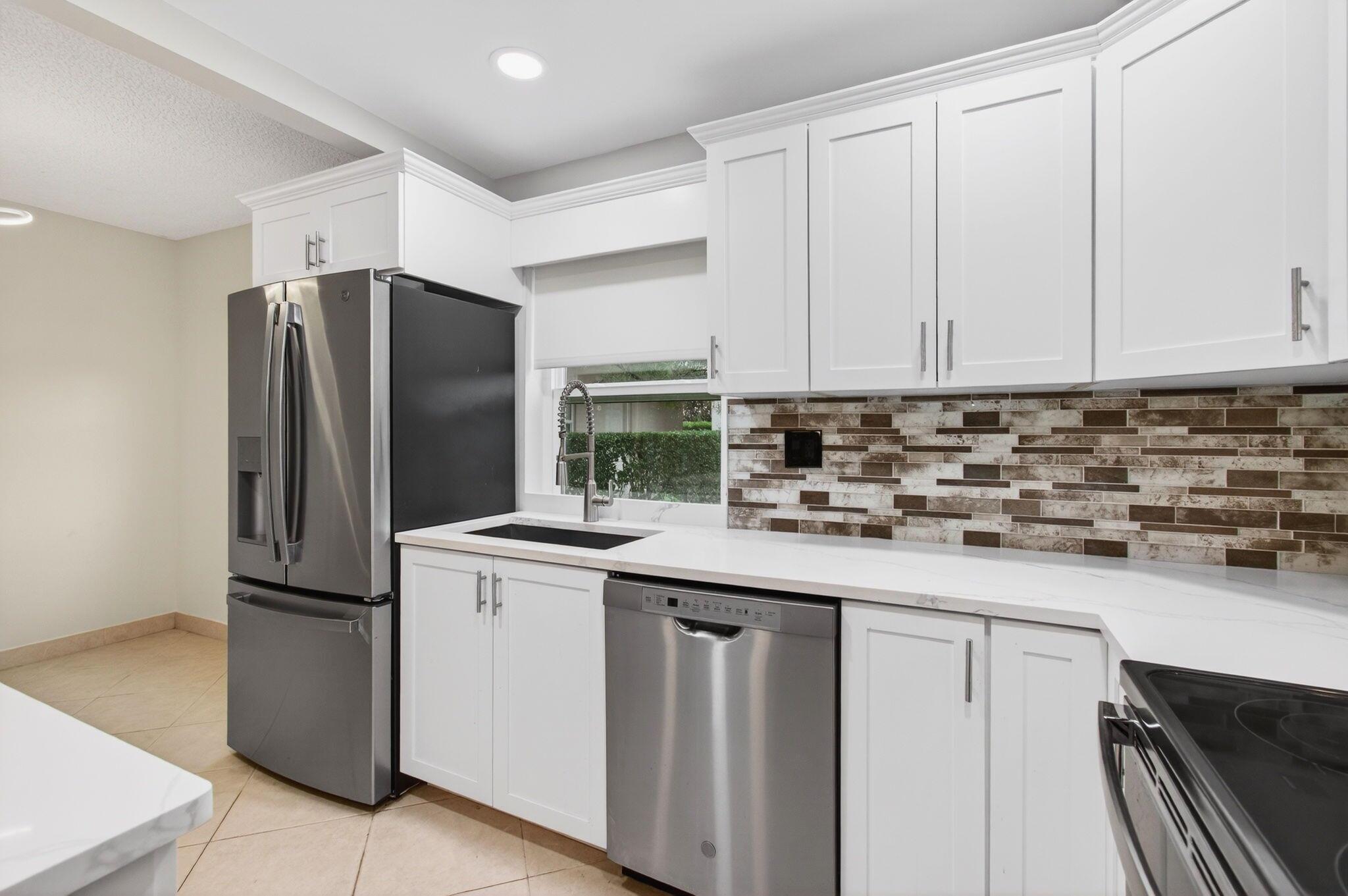 KINGS POINT NORMANDY COND - Residential