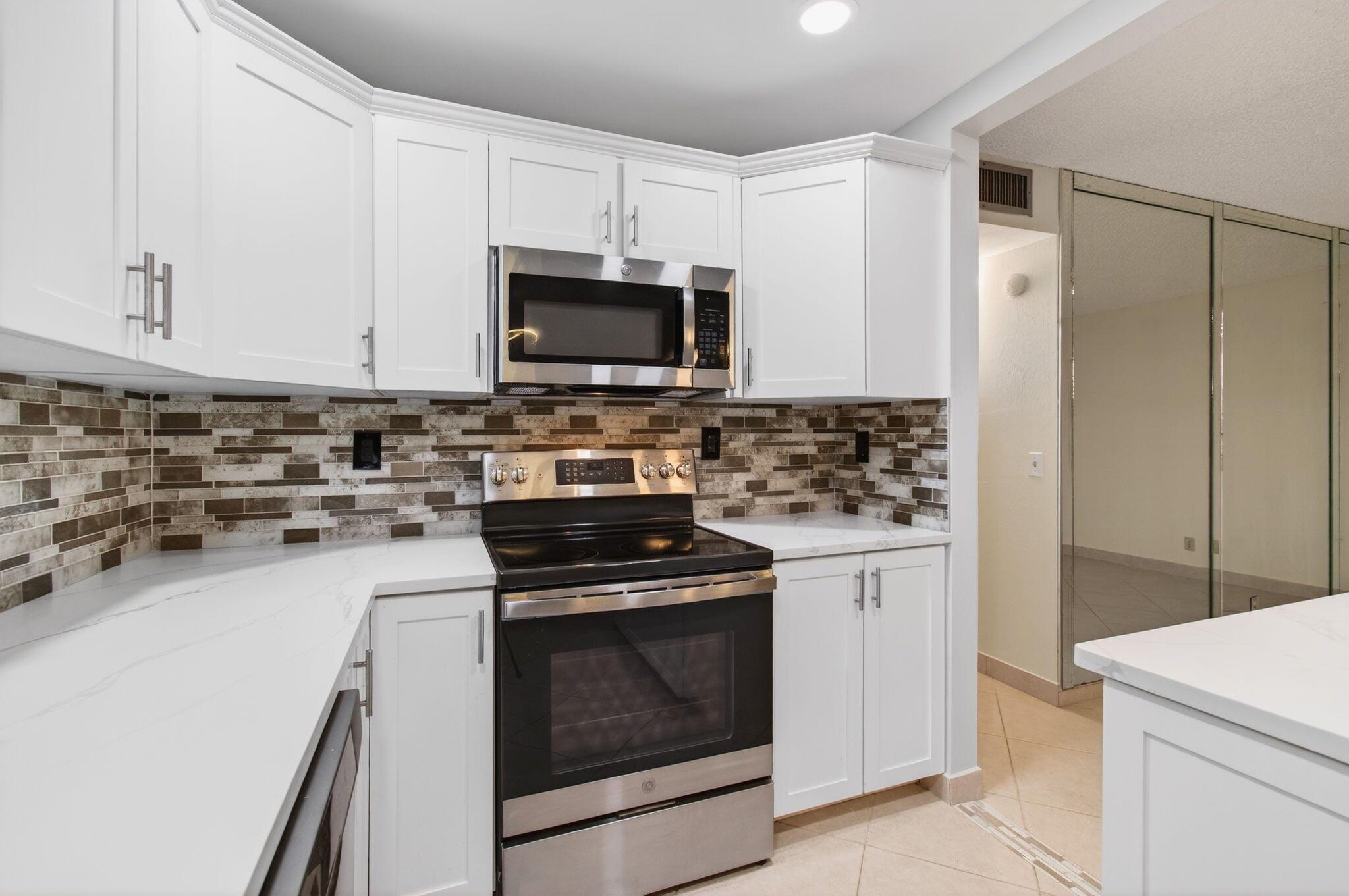 KINGS POINT NORMANDY COND - Residential