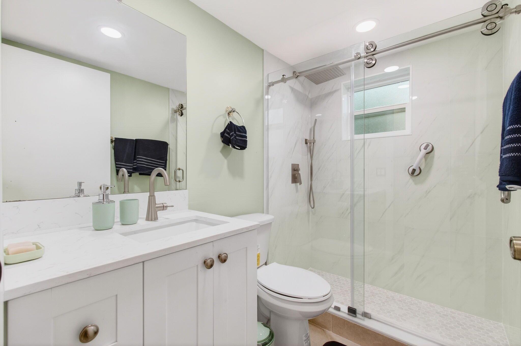 KINGS POINT NORMANDY COND - Residential