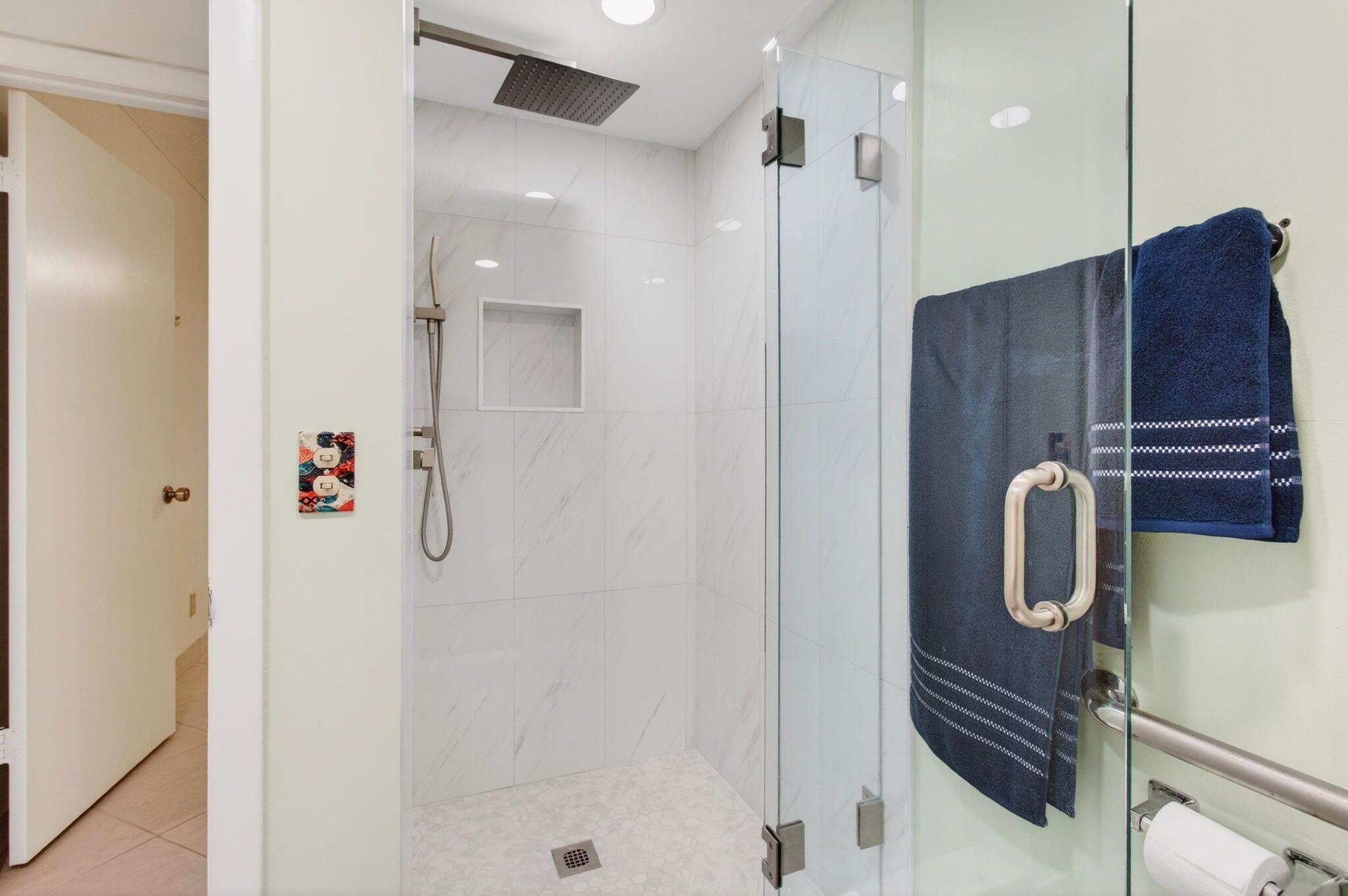 KINGS POINT NORMANDY COND - Residential