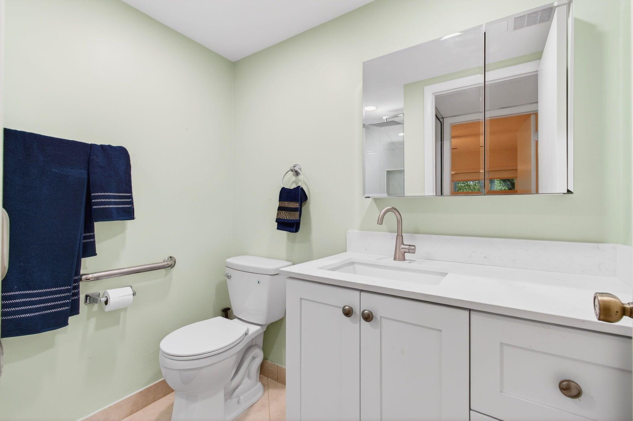 KINGS POINT NORMANDY COND - Residential