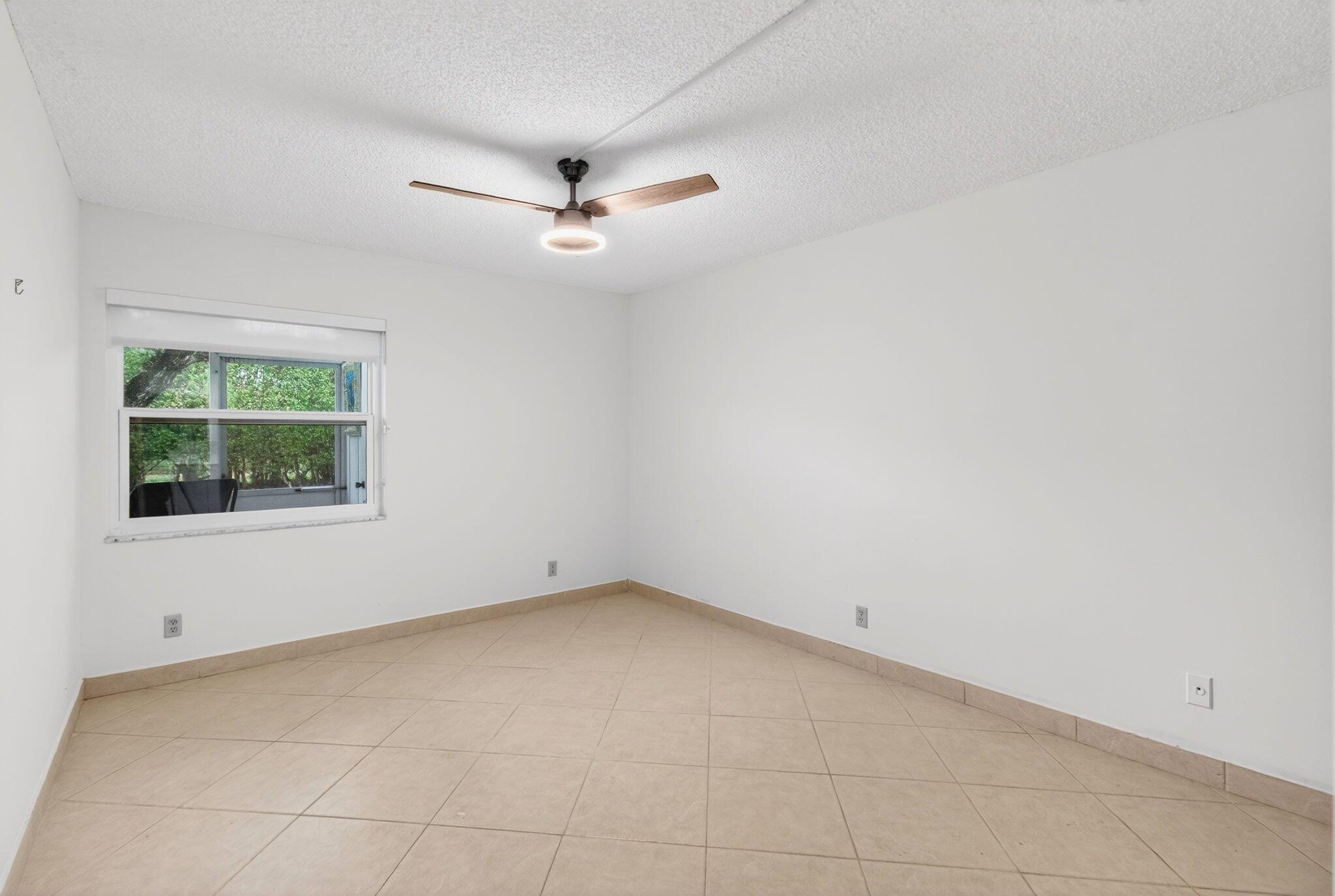 KINGS POINT NORMANDY COND - Residential