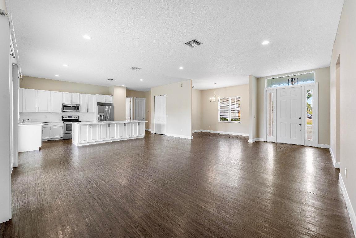 PORT ST LUCIE SECTION 47 - Residential