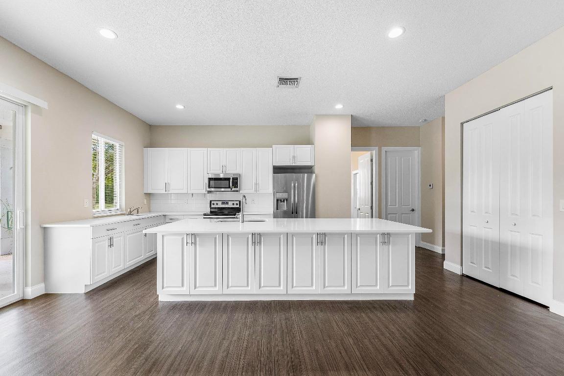 PORT ST LUCIE SECTION 47 - Residential