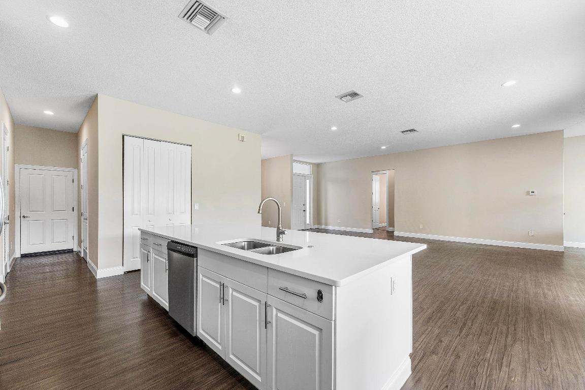 PORT ST LUCIE SECTION 47 - Residential