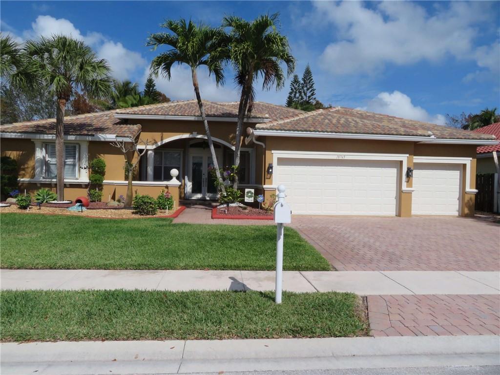 Encantada - Residential
