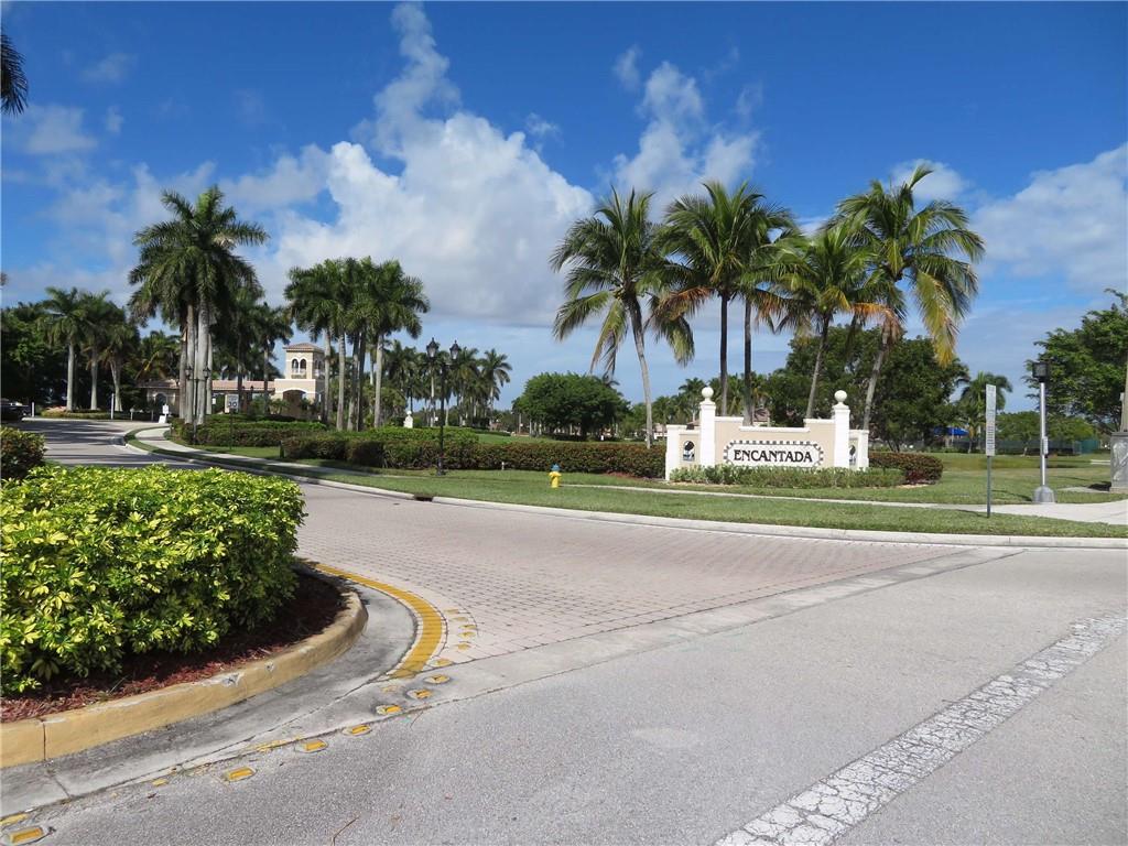 Encantada - Residential
