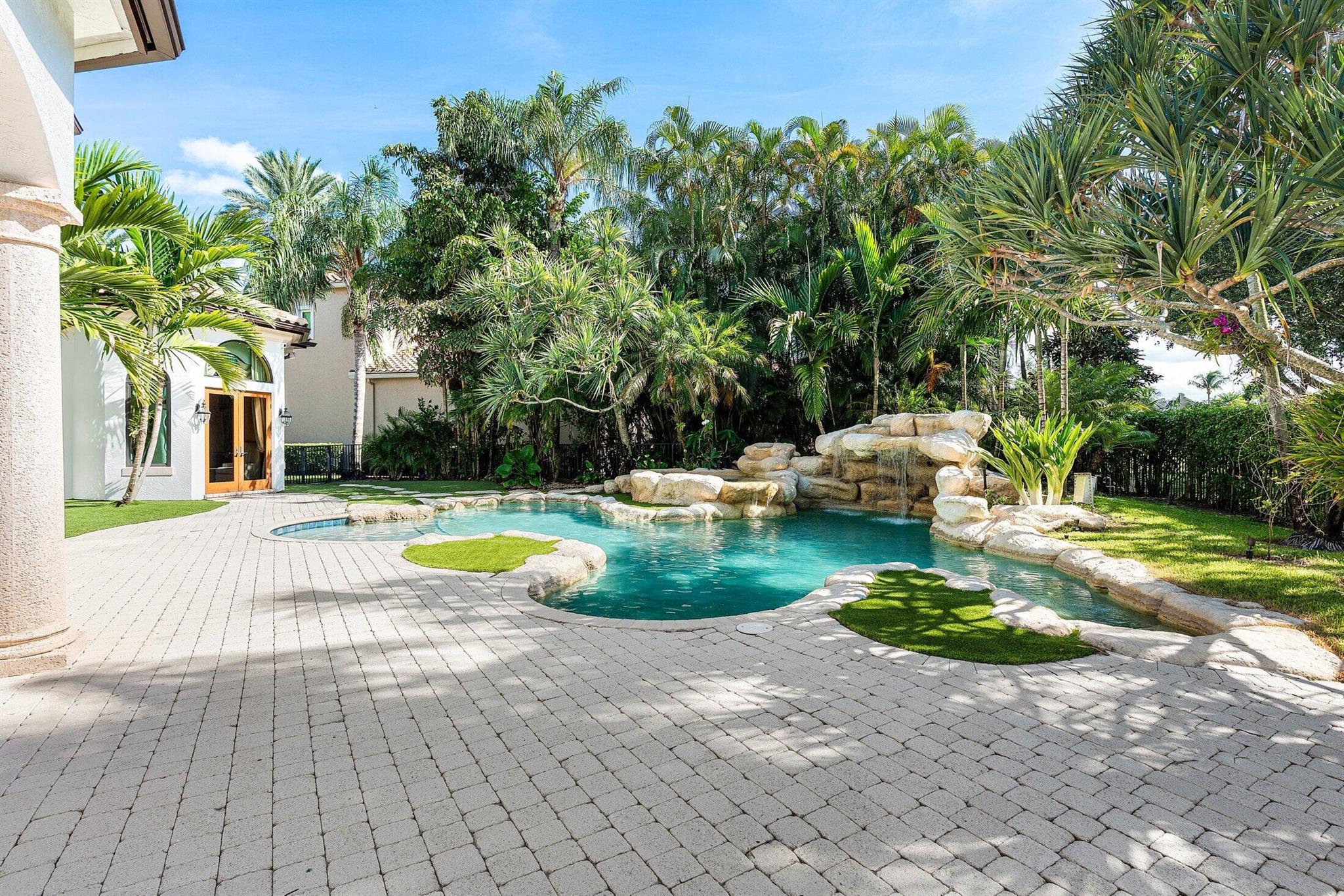 BALLENISLES POD 10 - Residential