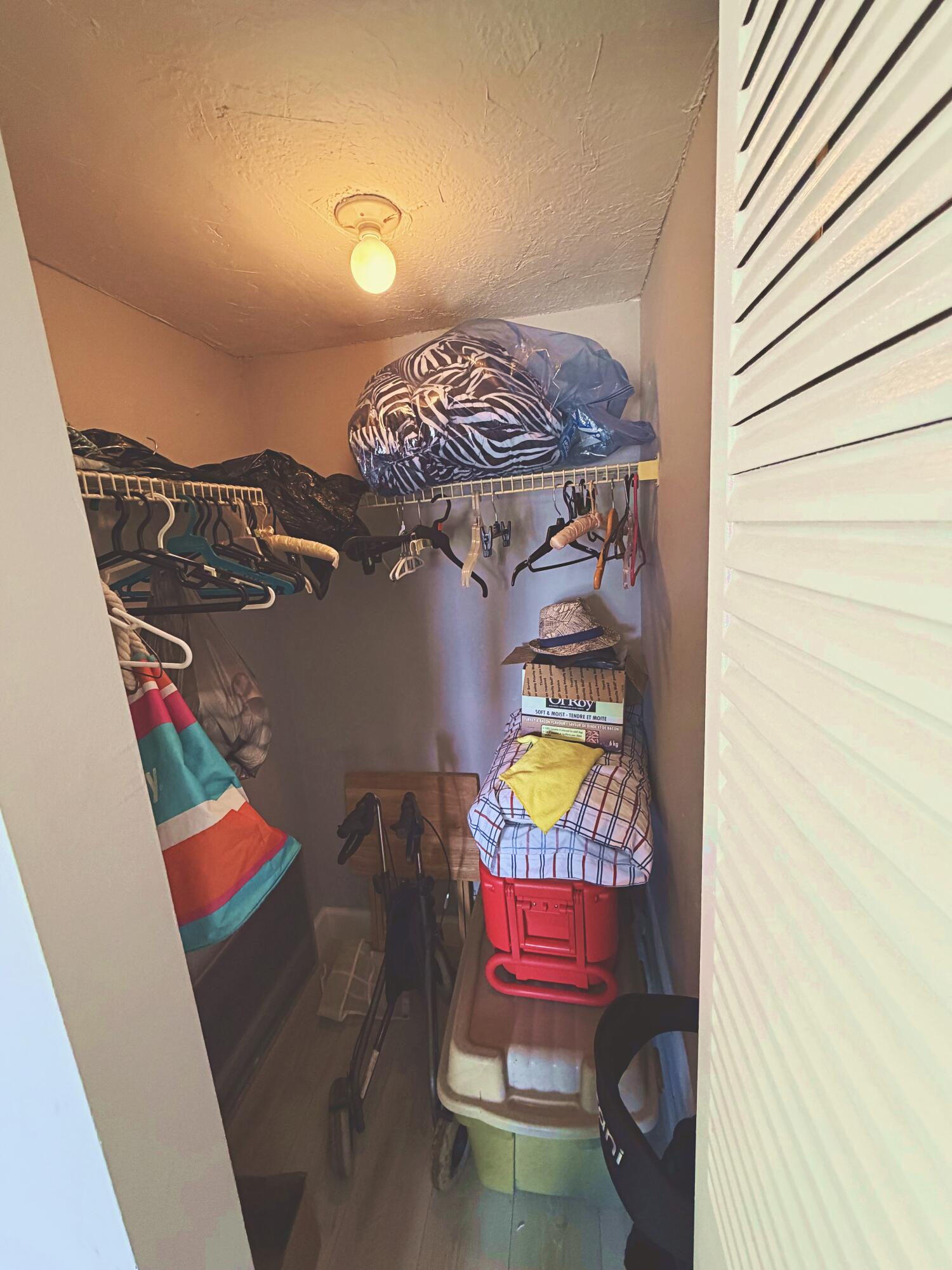 GOLDEN LAKES VILLAGE - Residential